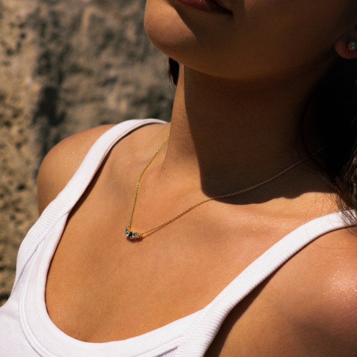 Dainty London Elegant Topaz Cluster Gold Necklace - Zaria