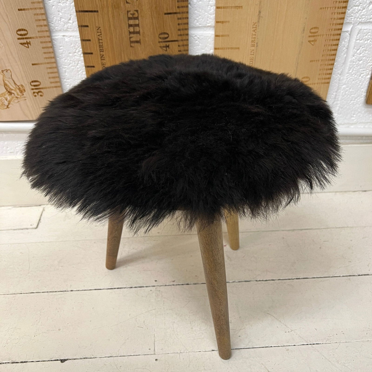 Icelandic Sheepskin Roundie Seat Cover Black Shorn 50mm