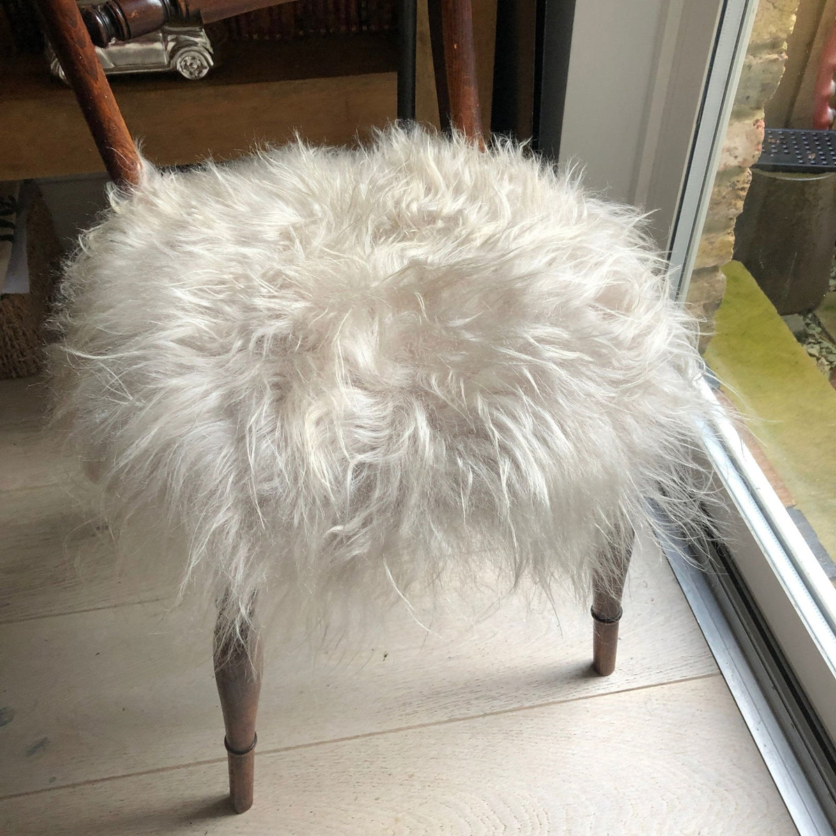 Icelandic Sheepskin Roundie Seat Cover Dove Grey Long 35cm