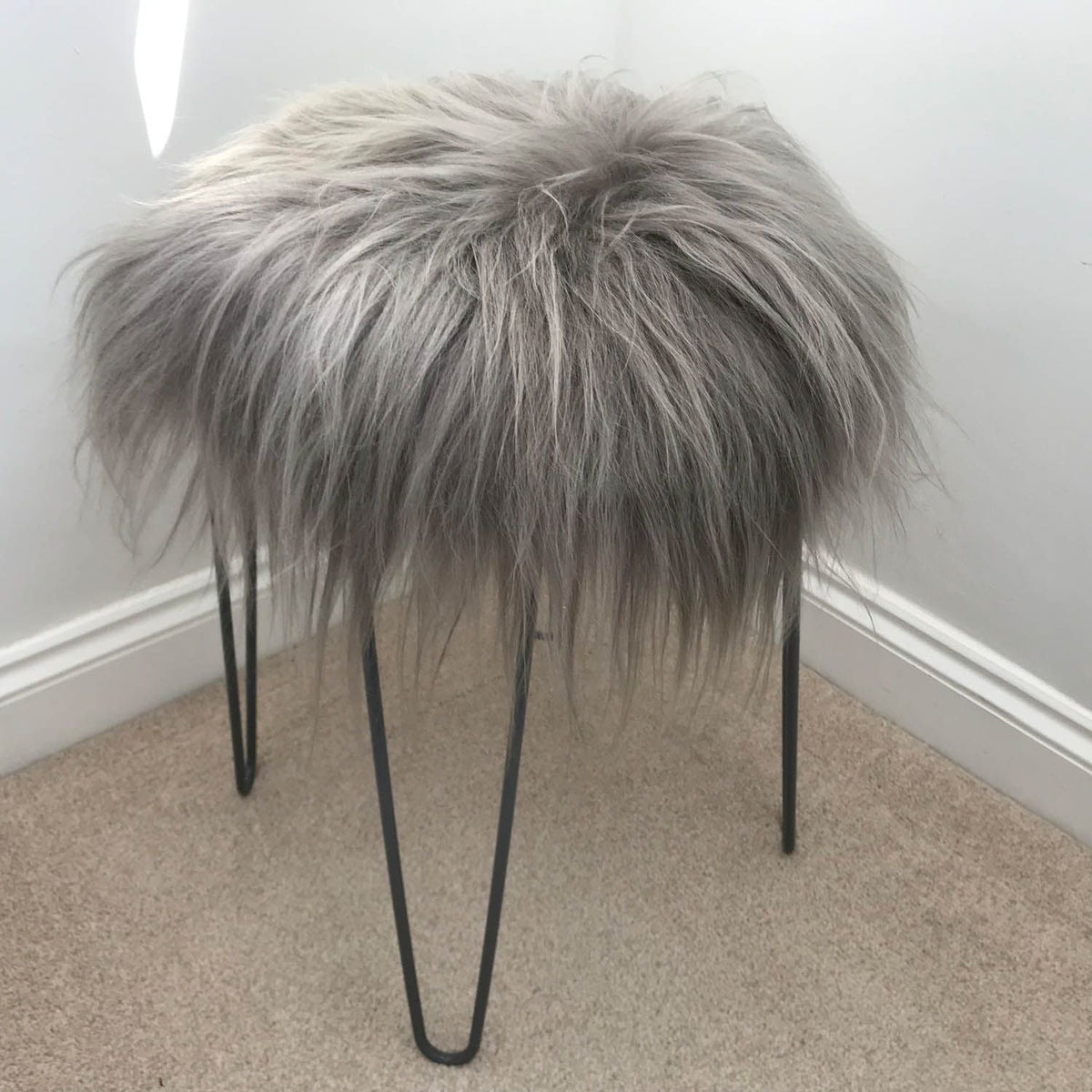 Icelandic Sheepskin Roundie Seat Cover Warm Grey Long 35cm