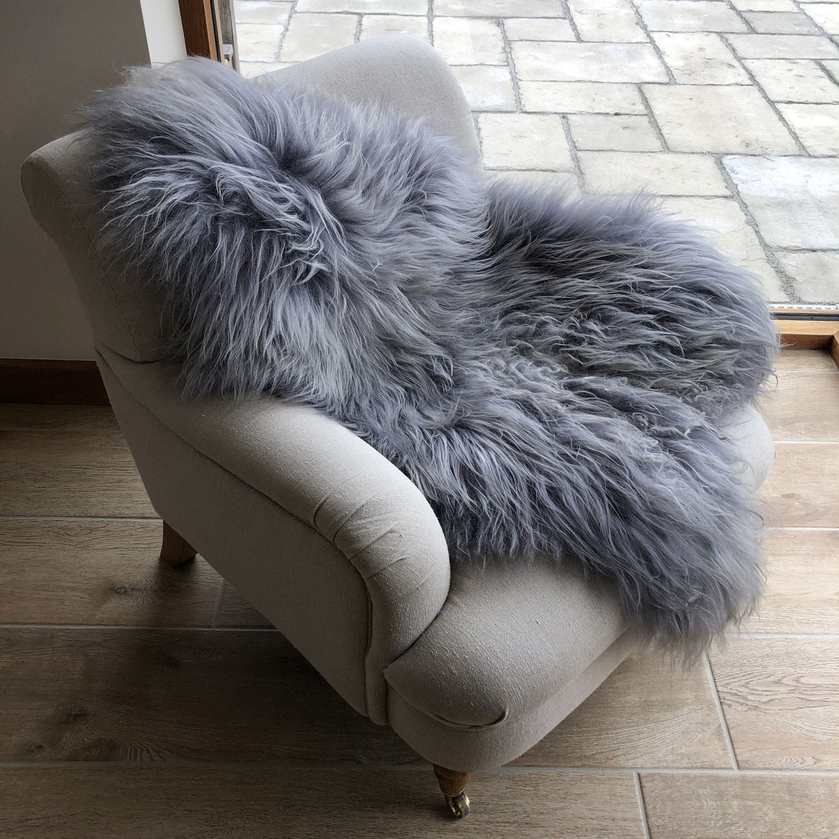 Icelandic Sheepskin Rug Cool Grey Long Fur Throw | Medium