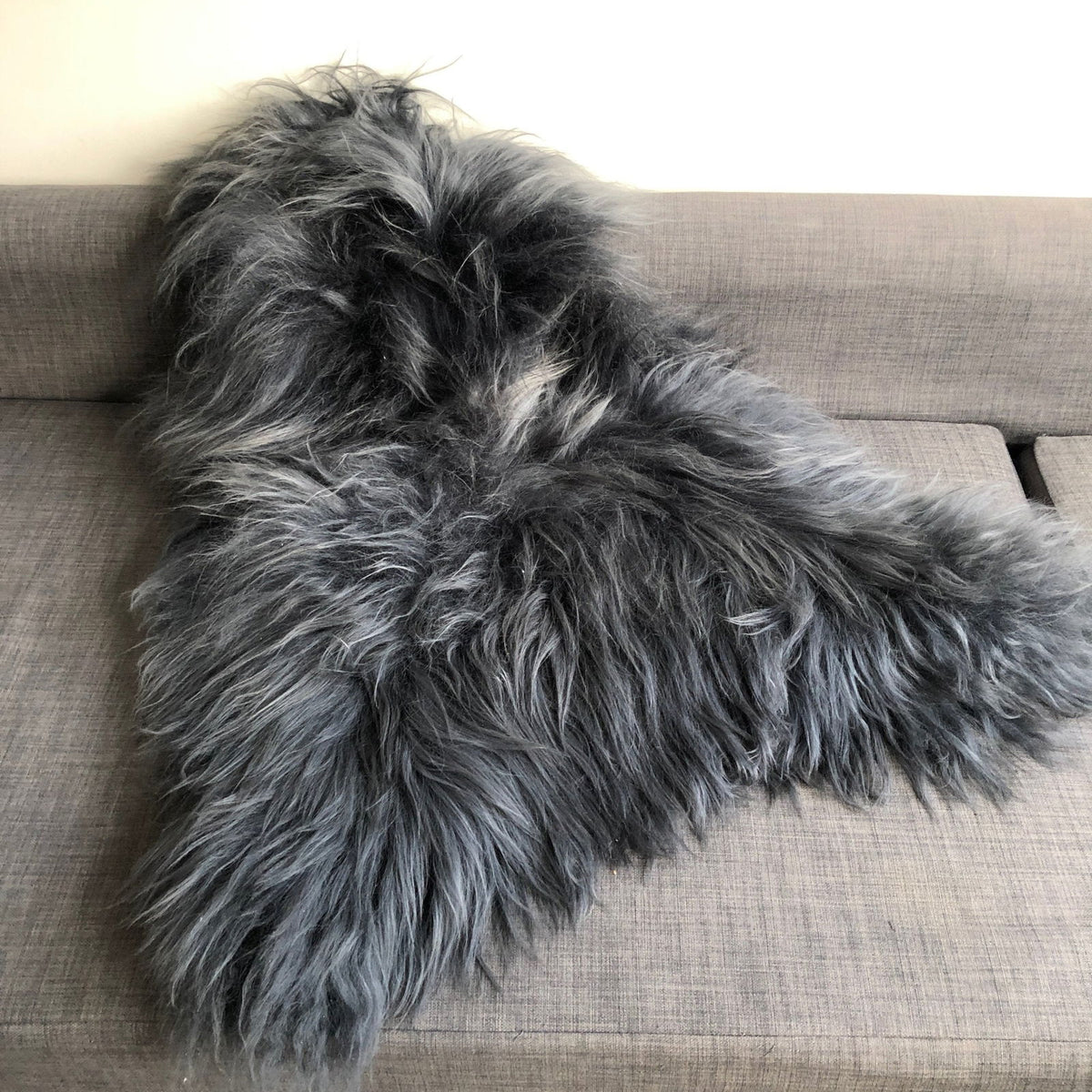 Icelandic Sheepskin Rug Long Fur Dark Graphite Grey