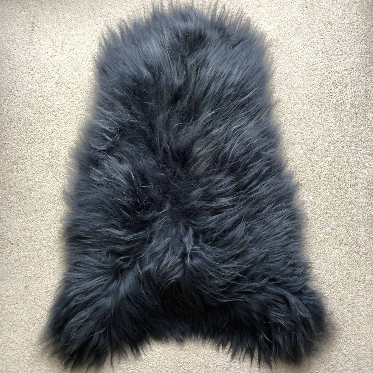 Icelandic Sheepskin Rug Long Fur Dark Graphite Grey
