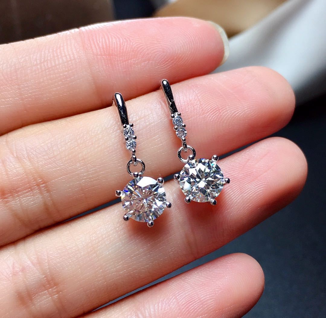 Isadora 1 Carat Moissanite Diamond Earrings
