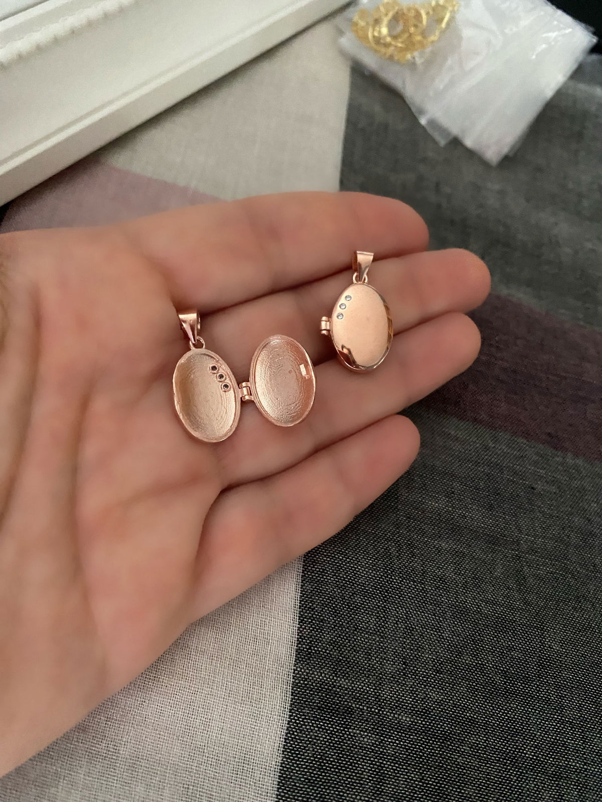 Rose Gold Plated Sterling Silver Locket Necklace Oval with 3 stones