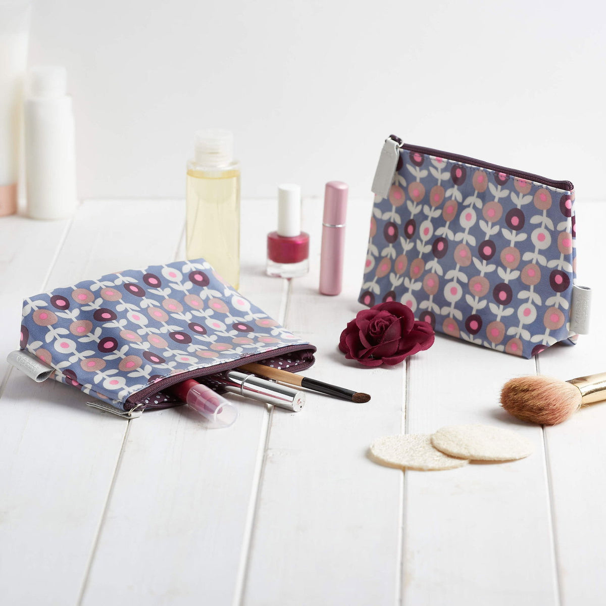 'Lorton' Makeup Bag - Smoke