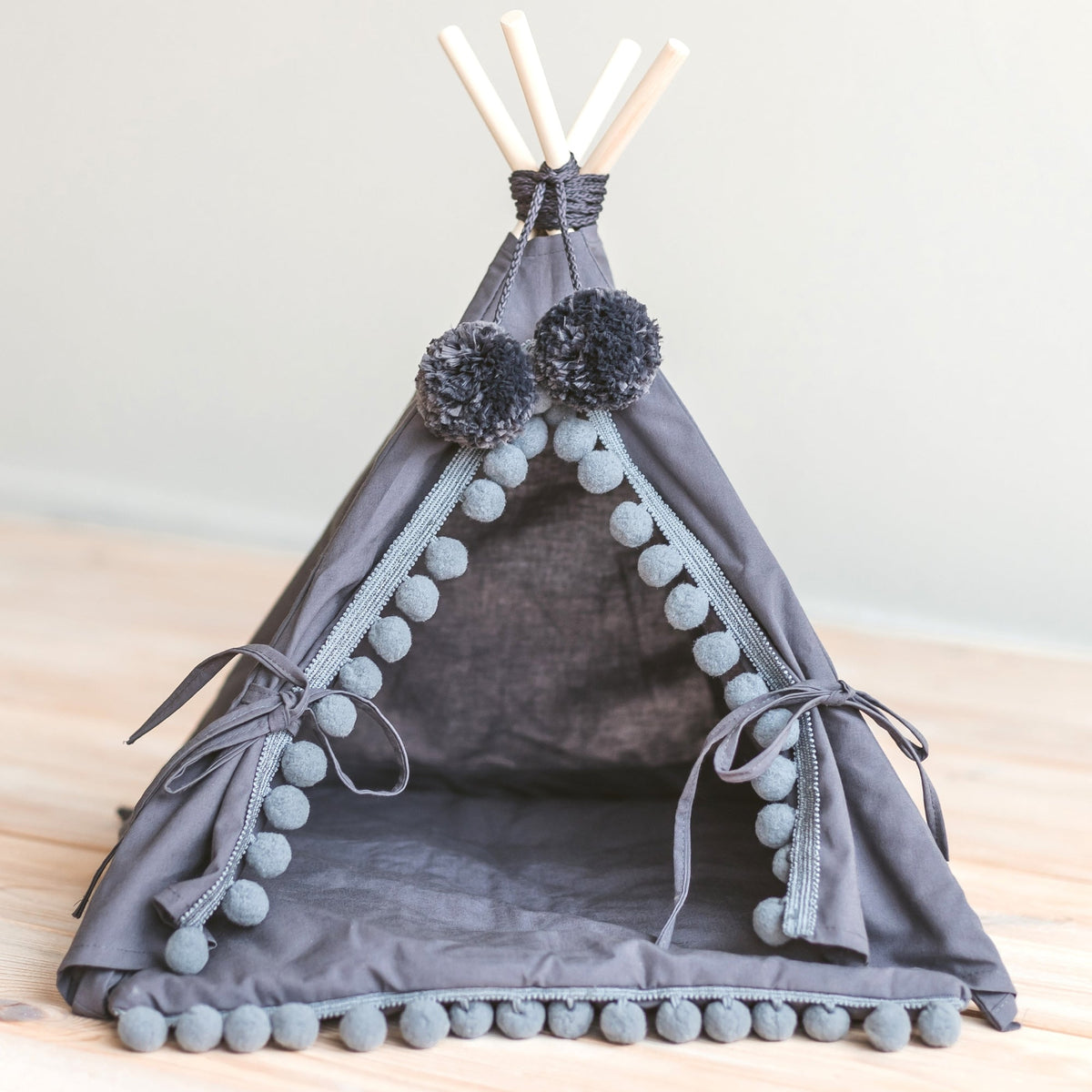 MINICAMP Guinea Pig Bed Teepee, Chinchilla Bed, Small Pet Bed – Sizes 2XS, 3XS, 4XS Grey 2XS