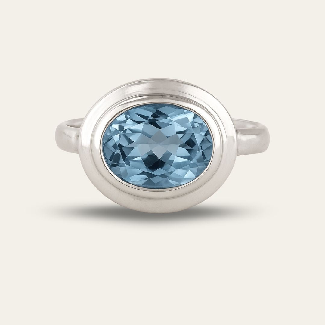 Dainty London Oval-cut Sky Blue Topaz gemstone Ring - Avery