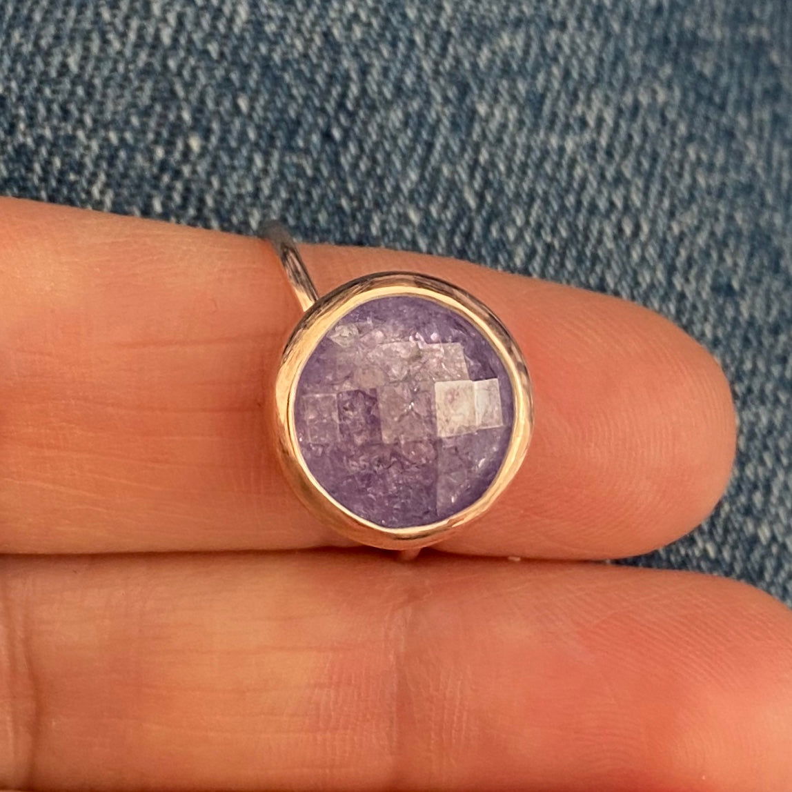 Rings with Round Natural Stones Purple