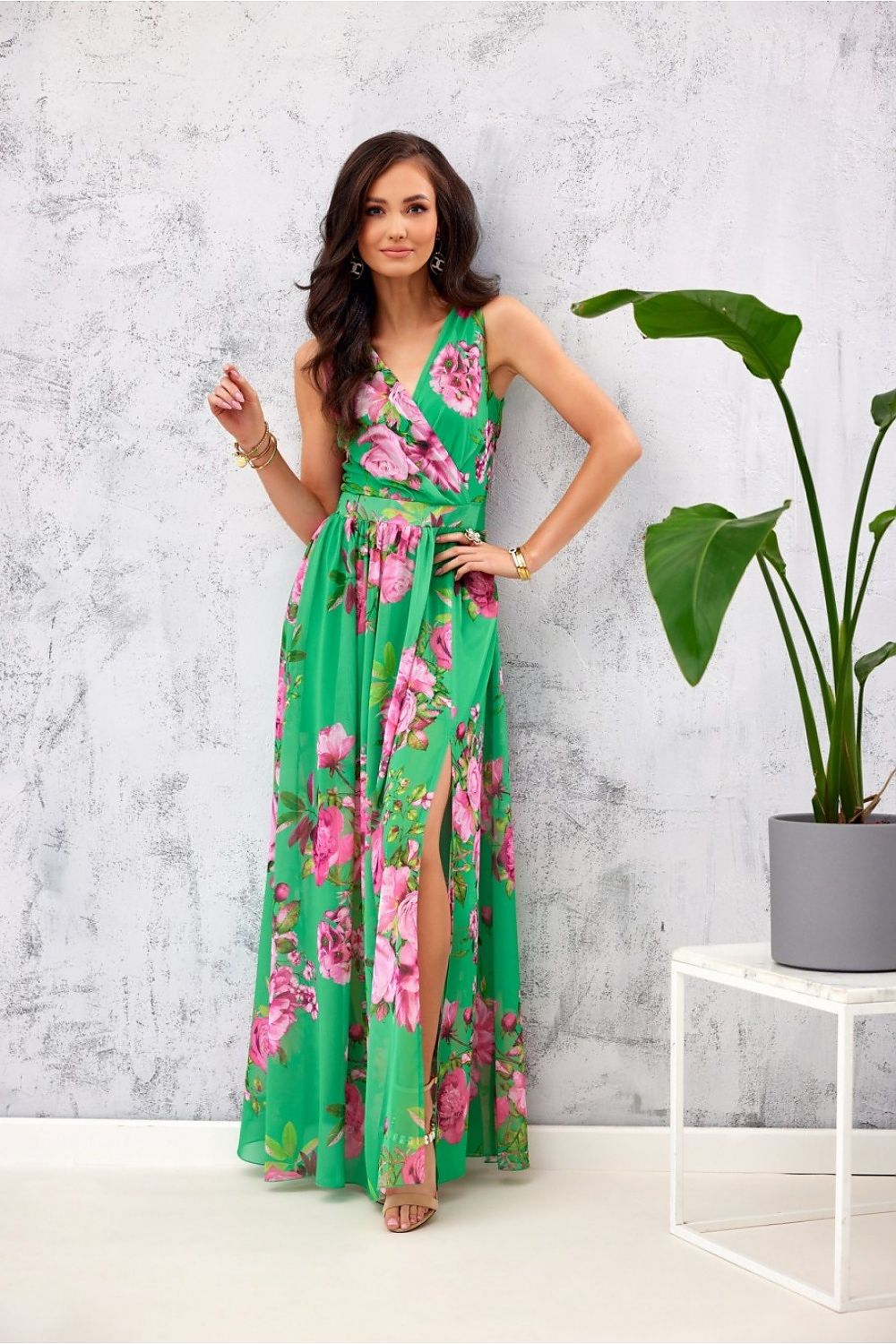 Roco Fashion Floral Chiffon Maxi Daydress with Envelope Neckline green