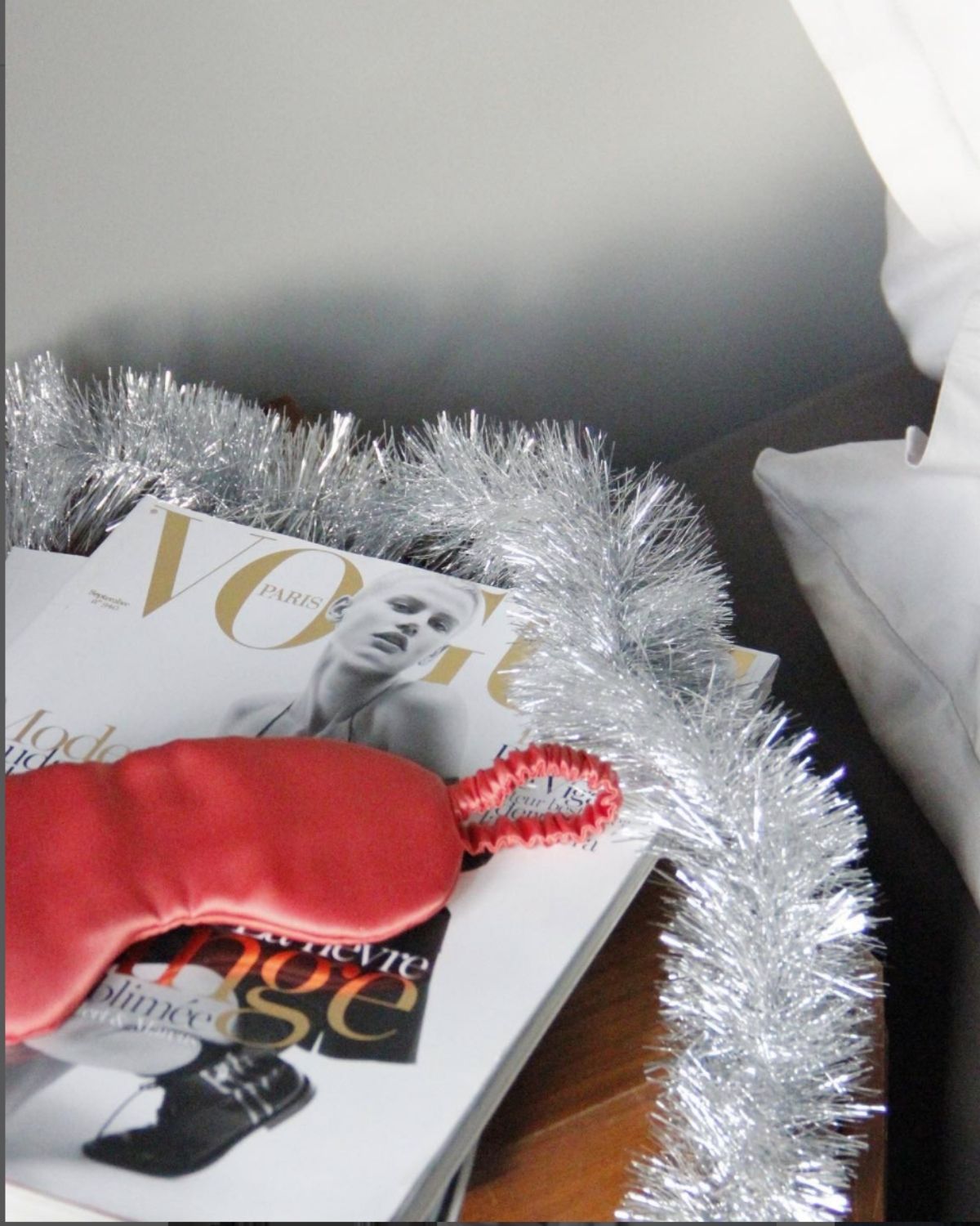 Silk Sleep Mask In Coral