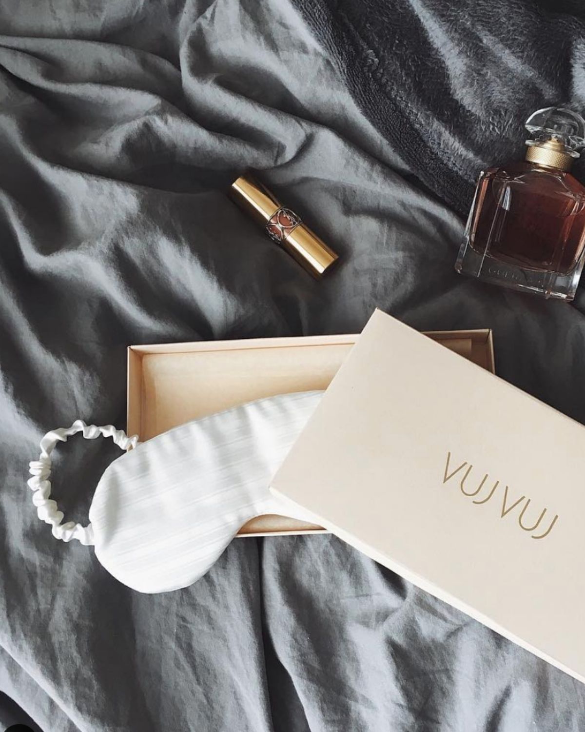 Silk Sleep Mask In Pearl White