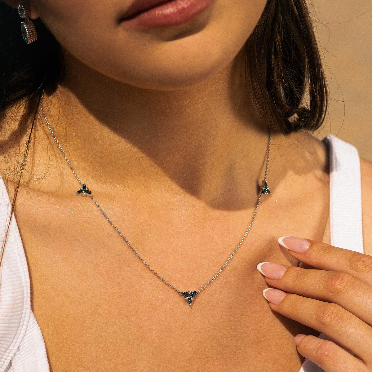 Dainty London Silver Topaz Necklace - Galene