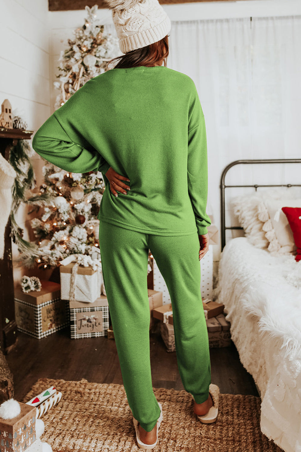 Spinach Green Long Sleeve Pullover and Jogger Pants Loungewear Set