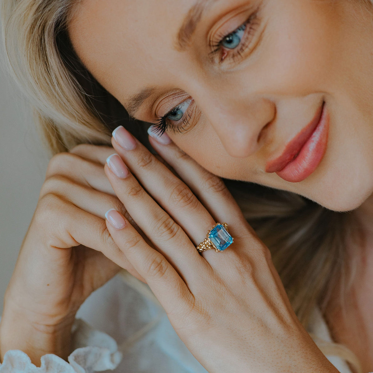Dainty London Gold Sky Blue Topaz Ring - Aurelia