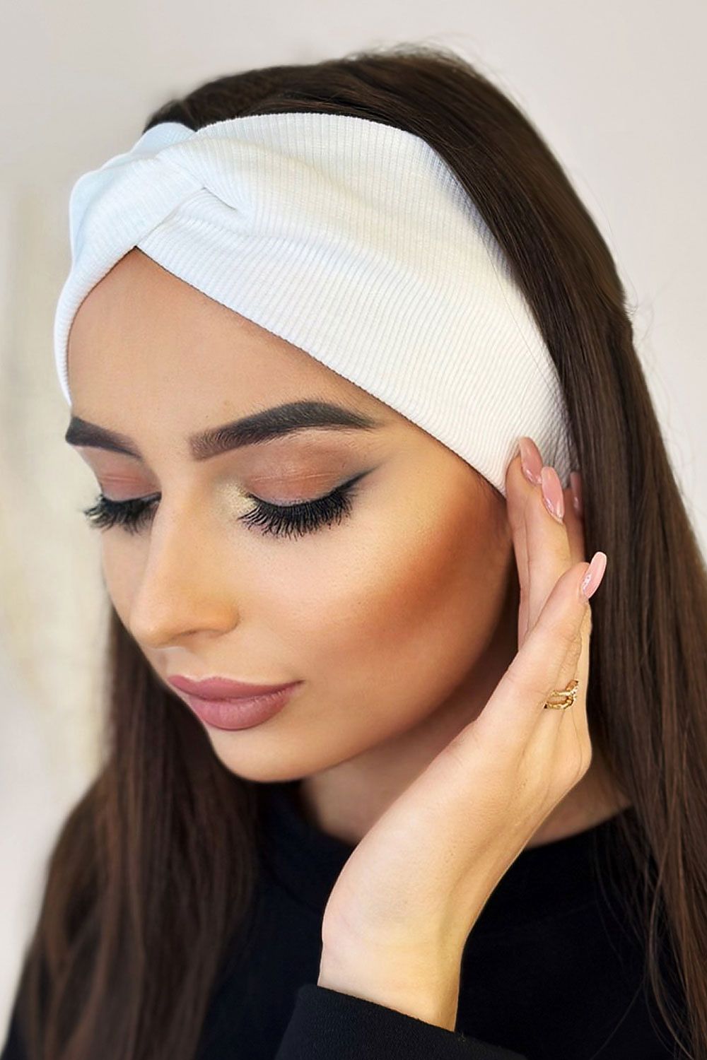 Thick Knot Headband 5 Colours | IVON Beige one-size-fits-all