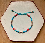 THREE COLOR FRIENDSHIP BRACELET WITH PEARLS
