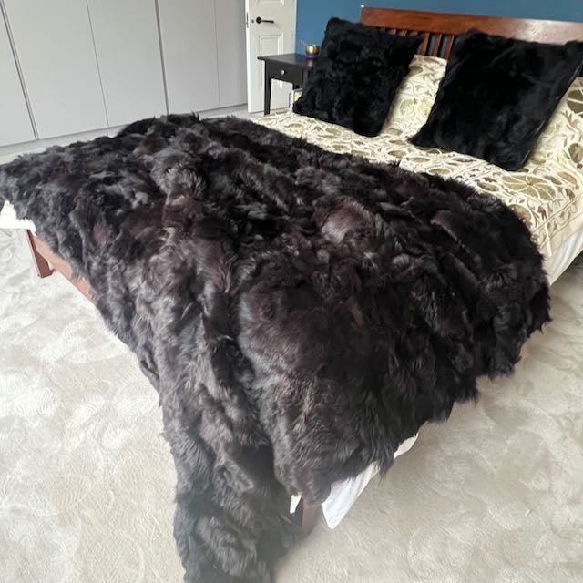 Tuscan Shearling Throw | Fur Blanket | Sheepskin Rug | Dark Chocolate