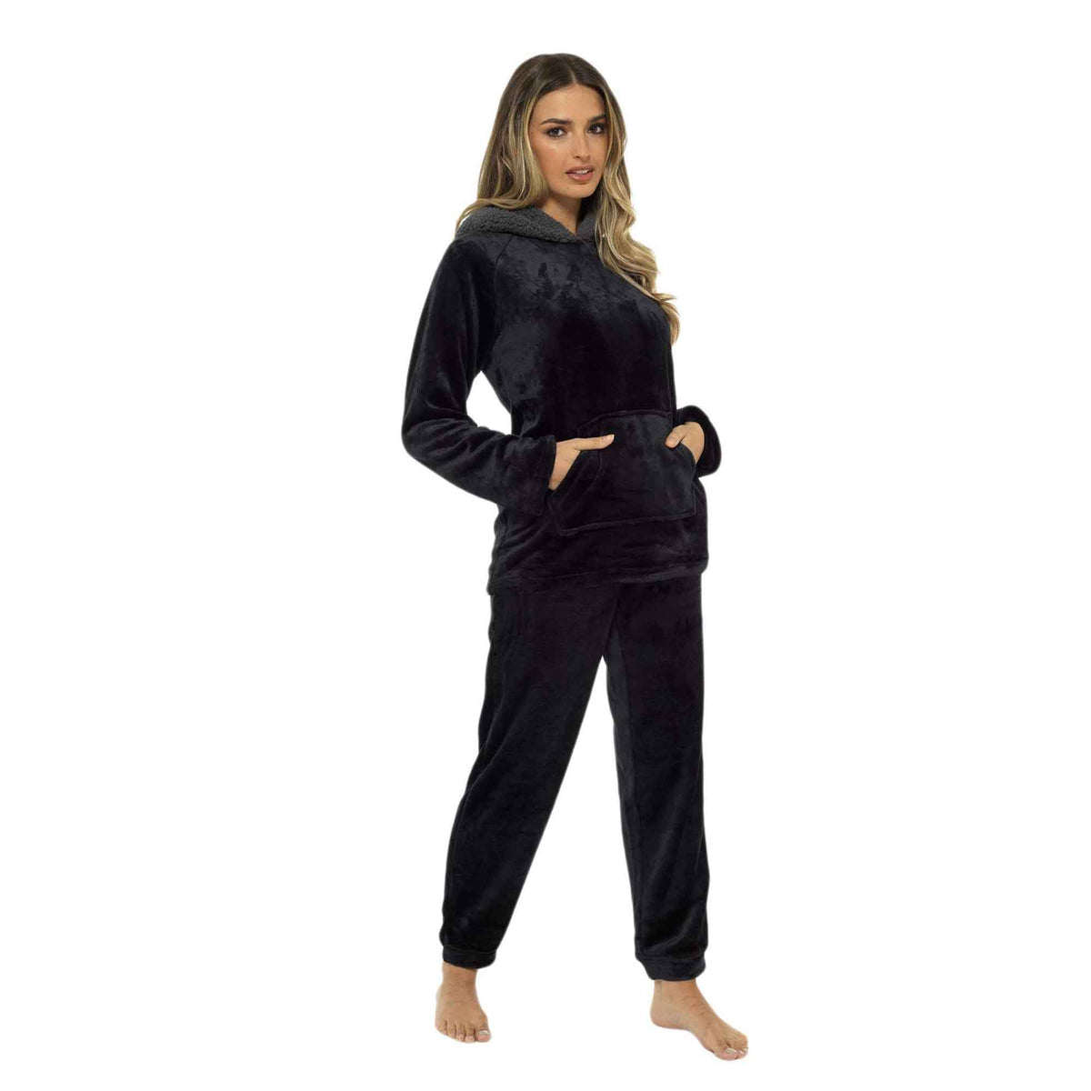 Daisy Dreamer Women's Ultra-Soft Plush Fleece Hooded Winter Pajama Set BLACK