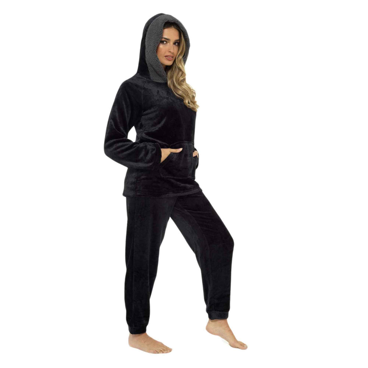 Daisy Dreamer Women's Ultra-Soft Plush Fleece Hooded Winter Pajama Set