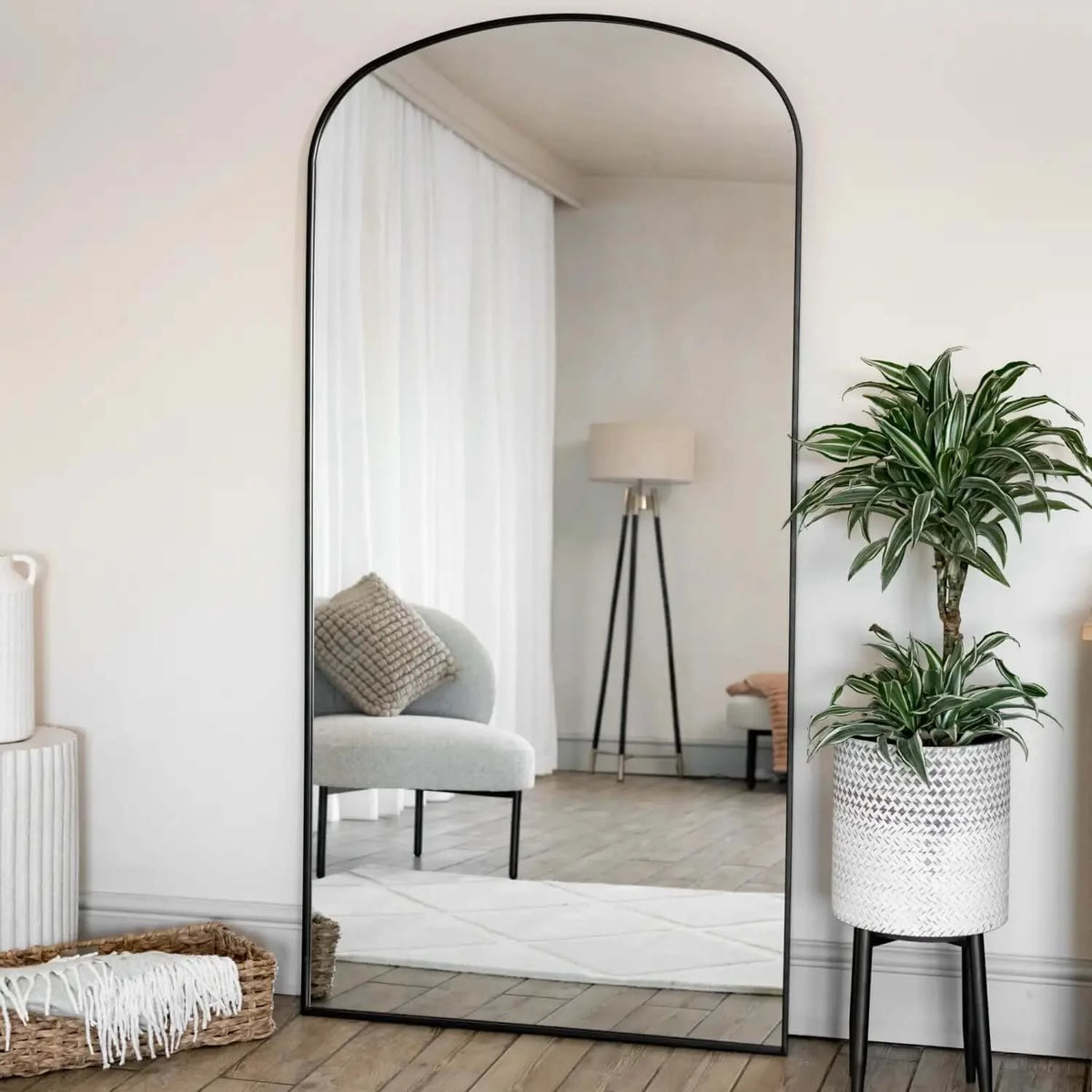 Yōko - Full Length Black Metal Gentle Arch Mirror - 180cm x 90cm